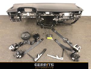 Used Airbag set + module Renault Clio V (RJAB) 1.6 E-Tech 140 16V Price € 1.749,99 Margin scheme offered by Gerrits Automotive