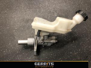 Używane Glówny cylinder hamulcowy Mercedes A (177.0) 2.0 A-250 Turbo 16V Cena € 65,98 Procedura marży oferowane przez Gerrits Automotive