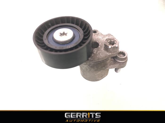 Usados Tensor correa múltiple Skoda Octavia Combi (5EAC) 1.2 TSI 16V Precio € 19,80 Norma de margen ofrecido por Gerrits Automotive BV