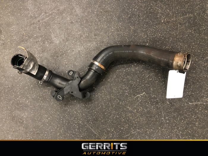 Gebrauchte Intercooler Schlauch Dacia Logan MCV II/III/Sandero Wagon 0.9 TCE 12V Preis € 32,98 Margenregelung angeboten von Gerrits Automotive BV