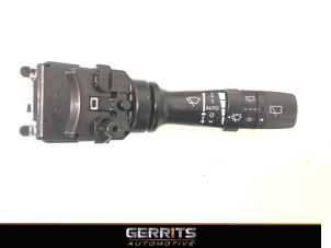 Usados Interruptor de limpiaparabrisas Hyundai iX35 (LM) 1.6 GDI 16V Precio € 27,48 Norma de margen ofrecido por Gerrits Automotive