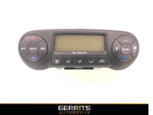 Used Heater control panel Hyundai iX35 (LM) 1.6 GDI 16V Price € 54,98 Margin scheme offered by Gerrits Automotive