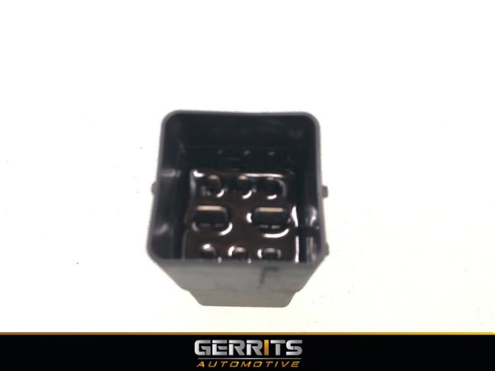 Glow plug relay from a Ford Mondeo V Wagon 1.5 TDCi 2018
