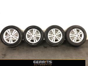 Usagé Kit jantes + pneumatiques Hyundai iX35 (LM) 1.6 GDI 16V Prix € 599,99 Règlement à la marge proposé par Gerrits Automotive