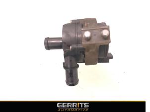 Used Additional water pump Renault Scénic IV (RFAJ) 1.3 TCE 140 16V Price € 39,99 Margin scheme offered by Gerrits Automotive