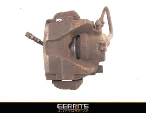 Used Front brake calliper, right Renault Captur (2R) 1.2 TCE 16V EDC Price € 27,48 Margin scheme offered by Gerrits Automotive