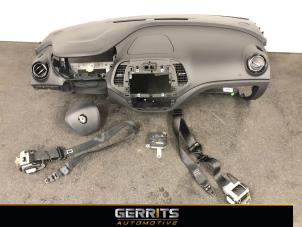 Usados Juego y módulo de airbag Renault Captur (2R) 0.9 Energy TCE 12V Precio € 1.149,99 Norma de margen ofrecido por Gerrits Automotive