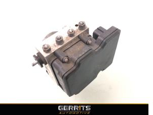 Used ABS pump Renault Captur (2R) 0.9 Energy TCE 12V Price € 82,48 Margin scheme offered by Gerrits Automotive