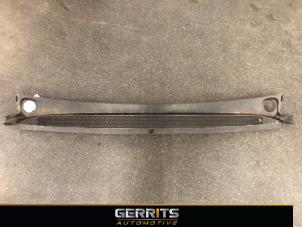 Used Cowl top grille Citroen C4 Picasso (3D/3E) 1.6 e-HDi 115 Price € 54,98 Margin scheme offered by Gerrits Automotive