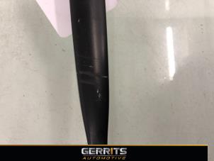 Used Front wiper arm Fiat 500C (312) 0.9 TwinAir 85 Price € 10,98 Margin scheme offered by Gerrits Automotive