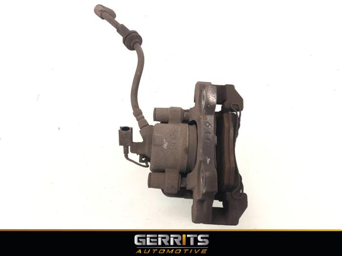 Front brake calliper, right from a Fiat 500C (312) 0.9 TwinAir 85 2013