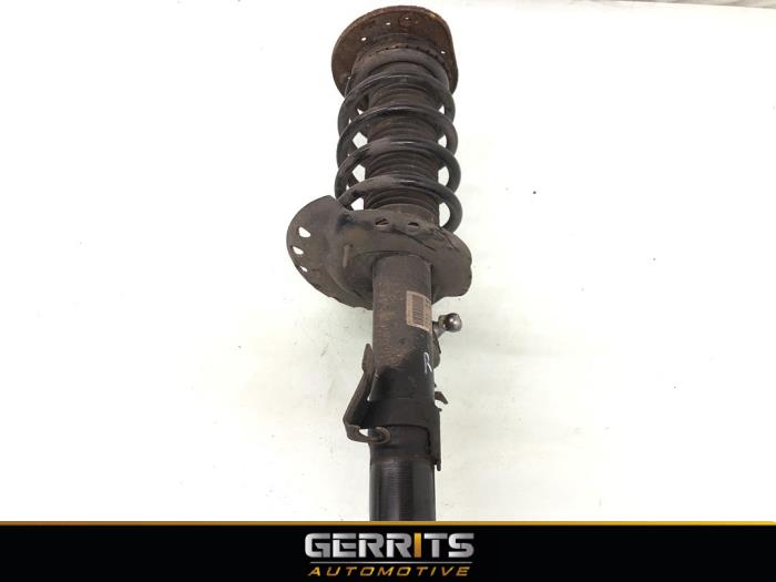 Front shock absorber rod, right from a Volvo V60 I (FW/GW) 1.6 T4 16V 2011