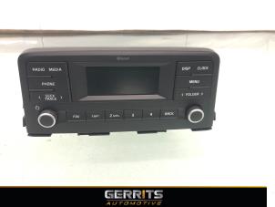 Used Radio Kia Picanto (JA) 1.0 DPi 12V Price € 164,98 Margin scheme offered by Gerrits Automotive