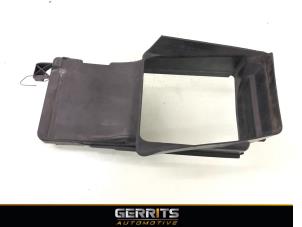 Used Air funnel Ford Transit Connect (PJ2) 1.5 TDCi Price € 46,56 Inclusive VAT offered by Gerrits Automotive