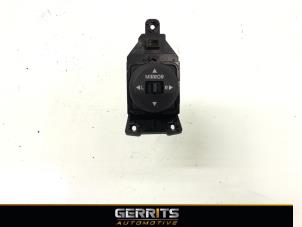 Usados Interruptor de retrovisor Kia Picanto (TA) 1.2 16V Precio € 21,98 Norma de margen ofrecido por Gerrits Automotive