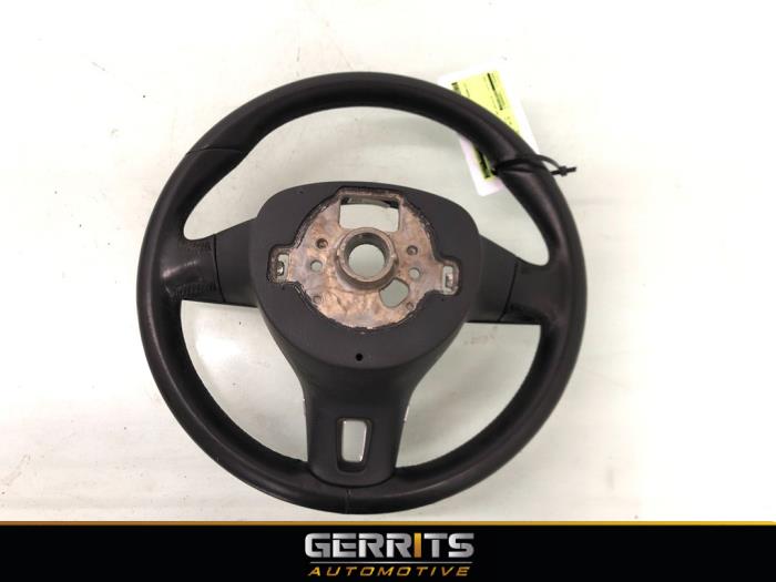Steering wheel from a Volkswagen Touran (1T3) 1.2 TSI 2012