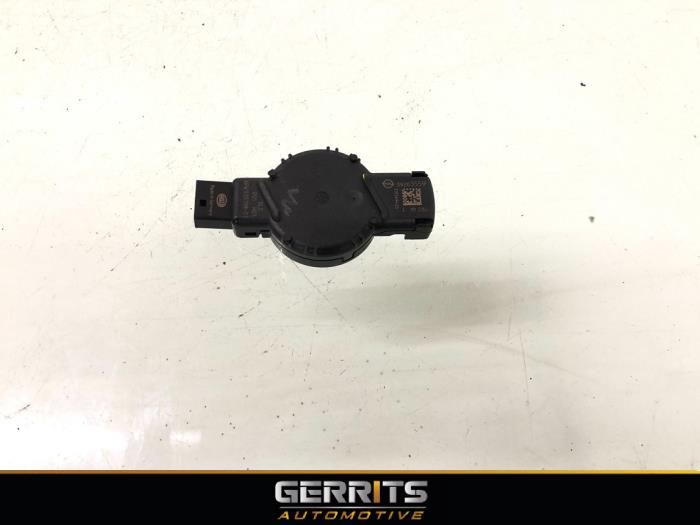 Begagnade Regnsensor Opel Astra K Sports Tourer 1.2 Turbo 12V Pris € 54,98 Marginaltabell erbjuds av Gerrits Automotive BV
