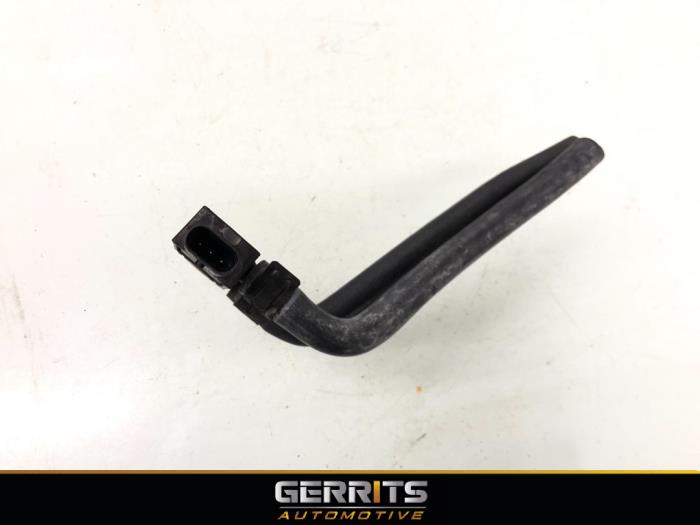 Begagnade Sensor (övriga) Opel Astra K Sports Tourer 1.2 Turbo 12V Pris € 27,48 Marginaltabell erbjuds av Gerrits Automotive BV