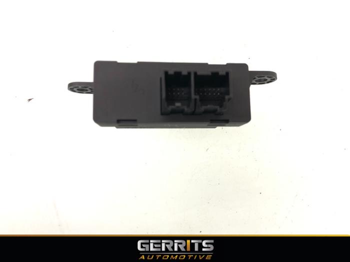 Begagnade PDC-modul Opel Astra K Sports Tourer 1.2 Turbo 12V Pris € 82,48 Marginaltabell erbjuds av Gerrits Automotive BV