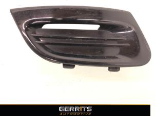 Used Front bumper strip, right Renault Twingo II (CN) 1.2 16V Price € 27,48 Margin scheme offered by Gerrits Automotive