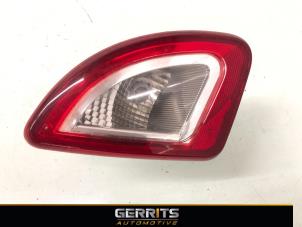 Used Reversing light, left Renault Twingo II (CN) 1.2 16V Price € 21,98 Margin scheme offered by Gerrits Automotive