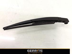 Used Rear wiper arm Renault Twingo II (CN) 1.2 16V Price € 21,98 Margin scheme offered by Gerrits Automotive