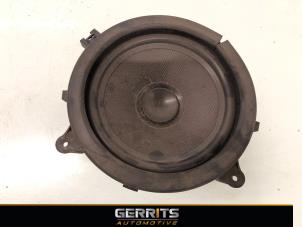 Used Speaker Volvo V70 (SW) 2.4 20V 140 Price € 26,40 Margin scheme offered by Gerrits Automotive