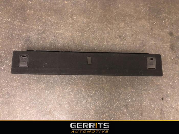 Usados Suelo maletero Kia Ceed Sportswagon (CDF) 1.0i T-GDi 12V Precio € 99,99 Norma de margen ofrecido por Gerrits Automotive BV