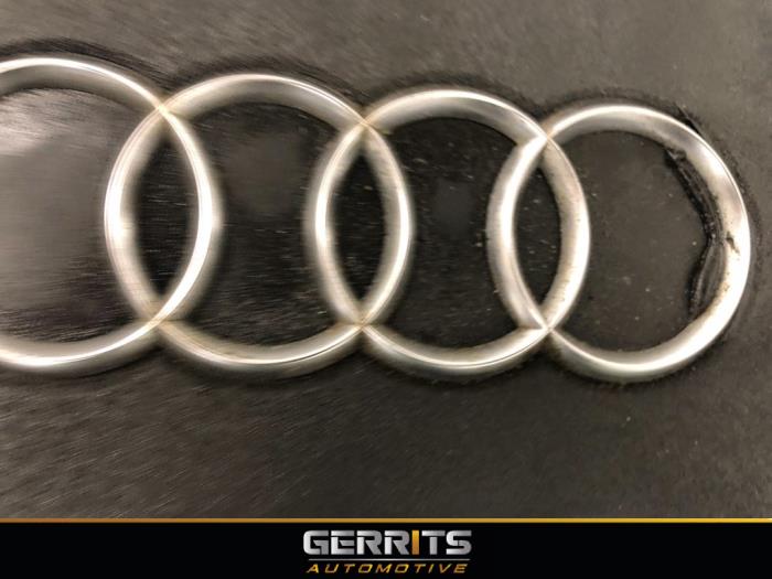 Abdeckblech Motor van een Audi A4 Cabrio (B7) 3.2 FSI V6 24V Quattro 2006
