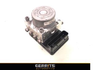 Used ABS pump Ford Focus 4 1.0 Ti-VCT EcoBoost 12V 100 Price € 274,98 Margin scheme offered by Gerrits Automotive