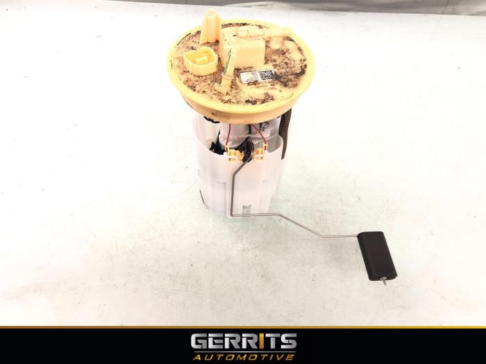 Electric fuel pump from a Ford Focus 4 1.0 Ti-VCT EcoBoost 12V 100 2019