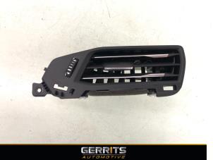 Used Dashboard vent Ford Focus 4 1.0 Ti-VCT EcoBoost 12V 100 Price € 43,98 Margin scheme offered by Gerrits Automotive