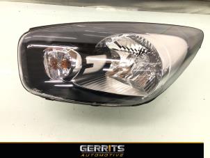 Used Headlight, left Kia Picanto (TA) 1.0 12V Price € 131,98 Margin scheme offered by Gerrits Automotive