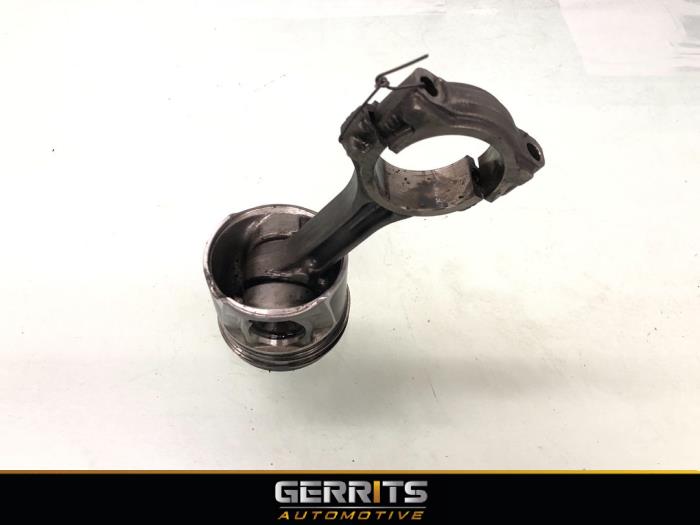 Usagé Piston Renault Trafic (1FL/2FL/3FL/4FL) 1.6 dCi 120 Twin Turbo Prix € 133,08 Prix TTC proposé par Gerrits Automotive BV