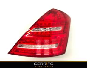 Used Taillight, right Mercedes S (W221) 3.5 S-400 24V BlueHybrid Price € 219,98 Margin scheme offered by Gerrits Automotive