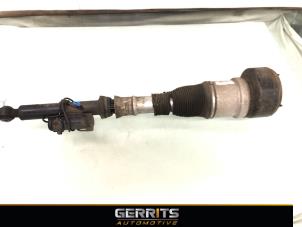 Used Rear shock absorber rod, right Mercedes S (W221) 3.5 S-400 24V BlueHybrid Price € 349,99 Margin scheme offered by Gerrits Automotive