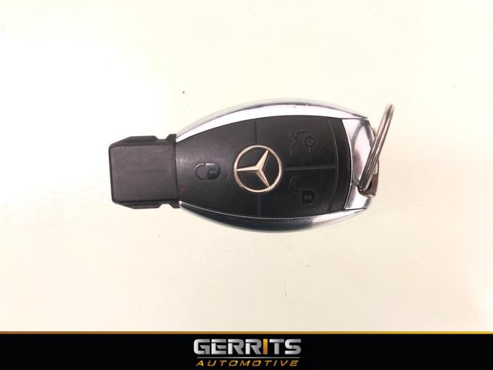 Używane Klucz Mercedes S (W221) 3.5 S-400 24V BlueHybrid Cena € 74,99 Procedura marży oferowane przez Gerrits Automotive BV