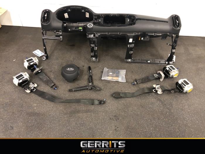 Usagé Kit + module airbag Kia Picanto (JA) 1.0 T-GDI 12V Prix € 1.749,99 Règlement à la marge proposé par Gerrits Automotive BV