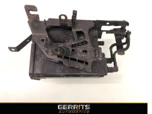 Used Carbon filter Renault Captur II (RJB) 1.0 TCe 12V Price € 149,99 Margin scheme offered by Gerrits Automotive