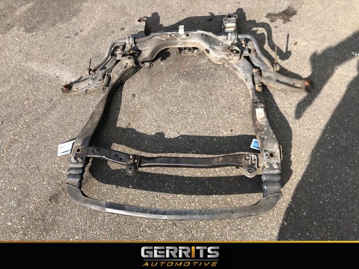 Subframe from a Chevrolet Spark (M300) 1.0 16V Bifuel 2011