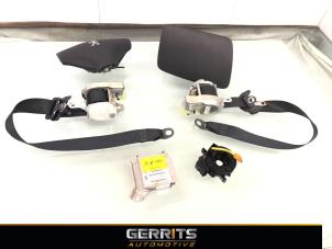Usados Juego y módulo de airbag Peugeot 107 1.0 12V Precio € 299,00 Norma de margen ofrecido por Gerrits Automotive