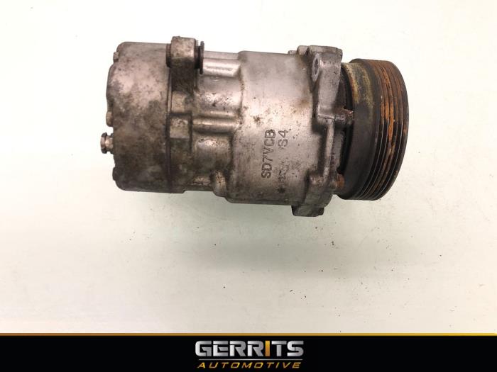 Usagé Pompe clim Volkswagen Golf IV (1J1) 2.3 V5 GTI Prix € 54,98 Règlement à la marge proposé par Gerrits Automotive BV