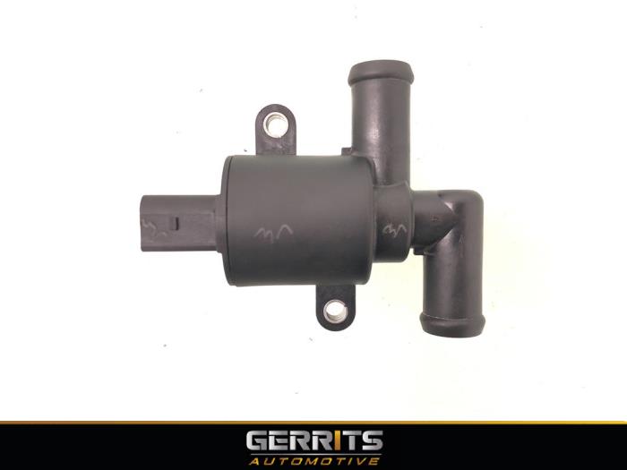 Electric heater valve from a Volkswagen Golf VII (AUA) 2.0 GTI 16V Performance Package 2016