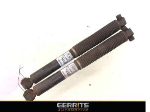 Used Shock absorber kit Ford Focus 3 Wagon 1.0 Ti-VCT EcoBoost 12V 125 Price € 38,48 Margin scheme offered by Gerrits Automotive
