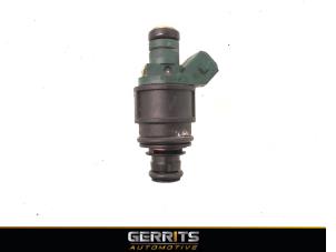 Used Injector (petrol injection) Volvo V40 (VW) 1.6 16V Price € 32,98 Margin scheme offered by Gerrits Automotive