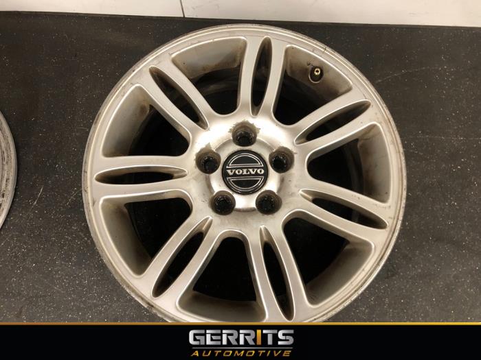 Używane Obrecz Volvo V70 (SW) 2.4 20V 170 Cena € 54,98 Procedura marży oferowane przez Gerrits Automotive BV