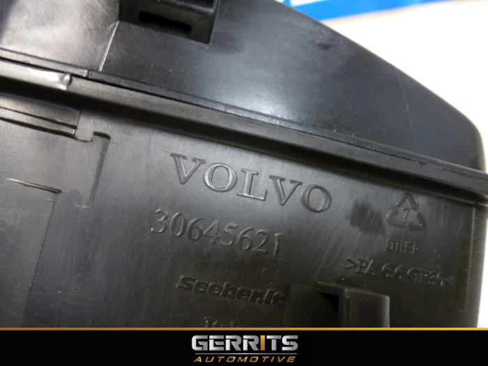 Depósito de aceite de dirección asistida de un Volvo V70 (SW) 2.4 D5 20V 2006