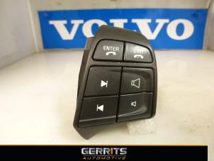 Used Steering wheel mounted radio control Volvo S80 (AR/AS) 2.5 T Turbo 20V Price € 27,48 Margin scheme offered by Gerrits Automotive