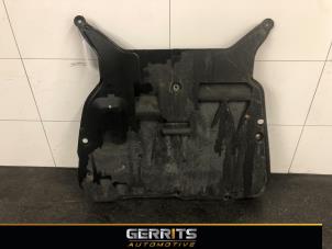 Used Engine protection panel Volvo V70 (SW) 2.4 20V 140 Price € 54,98 Margin scheme offered by Gerrits Automotive