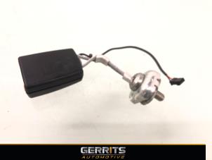 Used Rear seatbelt buckle, right BMW 5 serie (F10) 520d 16V Price € 21,98 Margin scheme offered by Gerrits Automotive
